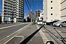 その他：敷地南西側の前面道路