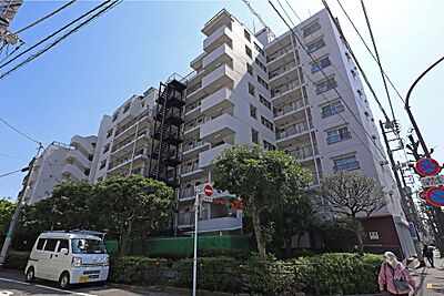 外観:ライオンズマンション上野毛A棟の外観(北西側から) 外観:ライオンズマンション上野毛A棟の外観(北西側から)