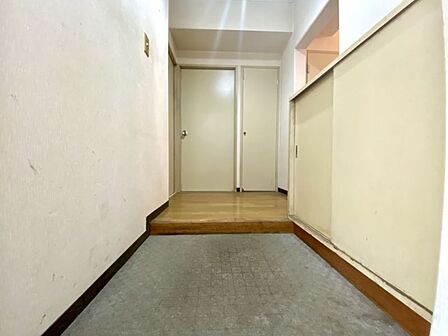 玄関横にシューズボックスがついているので、片付いた玄関がキープできます!