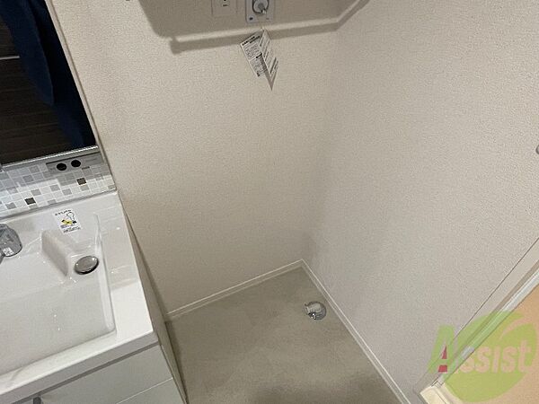 画像14:洗濯機置場は室内にあるのでもちろんいつでも洗濯可能です。