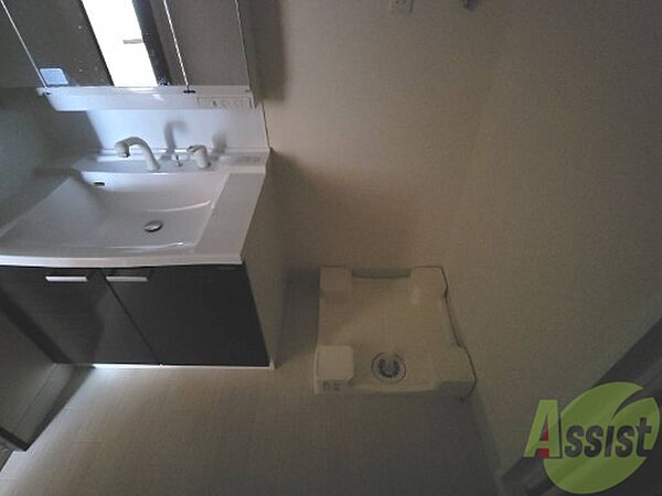 画像21:洗濯機置場は室内にあるのでもちろんいつでも洗濯できます。