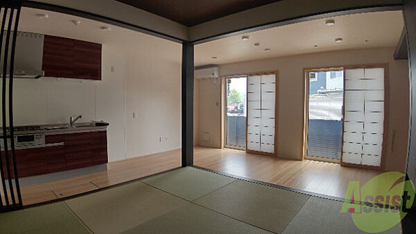 画像22:和室からの写真です。和と洋がマッチしていますね。
