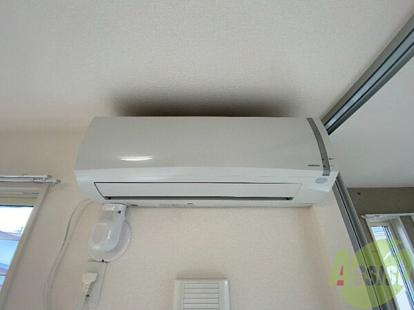 画像14:エアコンは設置済みなので入居日から使用できます。