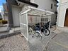 その他：雨の日でも安心なサイクルポートがあります。