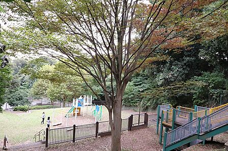 弘明寺公園(450m)