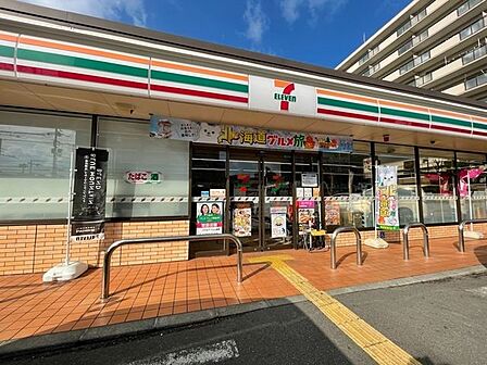 セブンイレブン 友渕3丁目店 300m