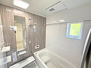冬の寒さで凍えた体や夏のクーラーで冷えてしまった体を湯船にはいってポカポカにしましょう♪1日の疲れを癒し、心も体も綺麗さっぱり♪心の洗濯をして明日の元気へ。