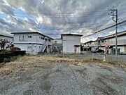 小田急線「栢山駅」より徒歩10分と駅近好立地な場所にあります。