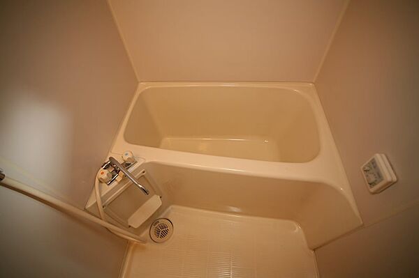 画像6:清潔感の溢れるバスルーム！もちろん、クリーニング済です！