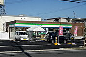 ファミリーマート 八幡男山金振店（707m）