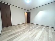 約8帖の洋室　主寝室としていかがですか