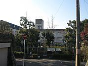 枚方市立樟葉北小学校（413m）