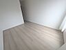 その他：バルコニーに面した洋室約6.37帖　お子様のお部屋にいかがでしょうか