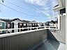 バルコニー：開放感のあるバルコニーでお洗濯も気持ちよく干せます♪
