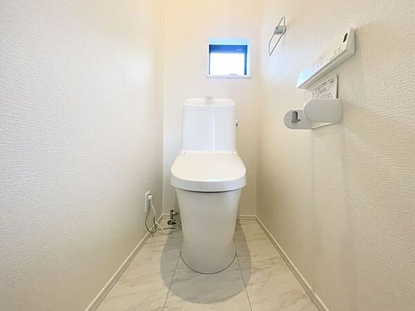トイレを拡大表示