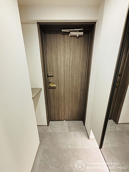 玄関を拡大表示