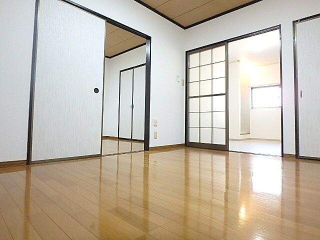 寝室