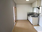 湯沸かし器あり