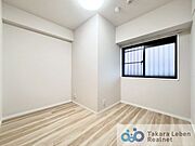 収納付きで使い勝手の良い、約4.4帖の洋室。子ども部屋として、生活スタイルの変化にも柔軟に対応できます。