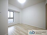 ベットやデスクなど家具の配置がしやすい設計で子供部屋にもオススメです。