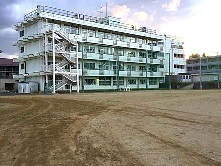 仙台市立三条中学校 徒歩7分。 540m