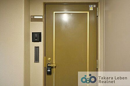 落ち着いた雰囲気の玄関は大切なお客様を迎えるのに最適です。
