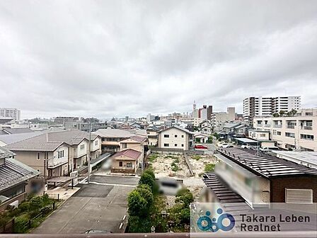 住戸からの眺望。風通しが良く、お洗濯物も早く乾きそうです。毎日のお洗濯が楽しみになりそうです。