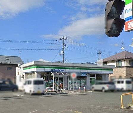 ファミリーマート盛岡本宮店 徒歩12分。 850m