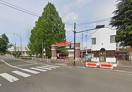 楽天モバイル最強パーク宮城 徒歩7分。 550m