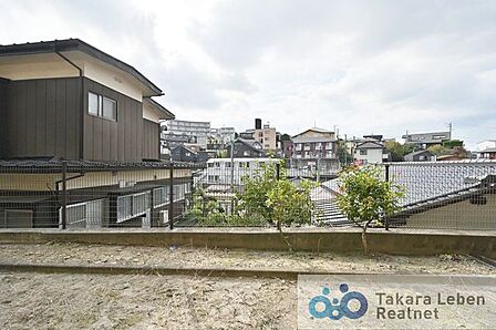 住戸からの眺望。風通しが良く、お洗濯物も早く乾きそうです。毎日のお洗濯が楽しみになりそうです。