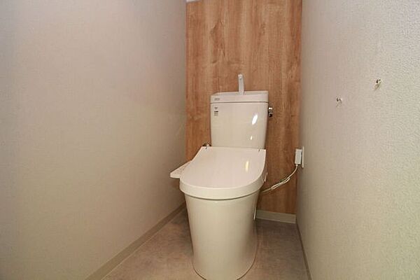 トイレを拡大表示