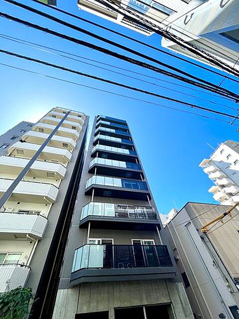 9 / 15