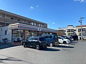 セブンイレブン 南越谷5丁目店 180m