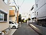 外観：前面道路