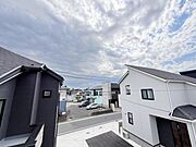 心を落ち着かせ開放してくれる眺望が、今日も家族を包み込みます。