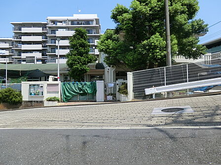 横浜市上大岡東保育園 1000m