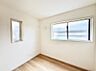 室内：■落ち着いた色合いのお部屋で穏やかな時間を楽しめます
