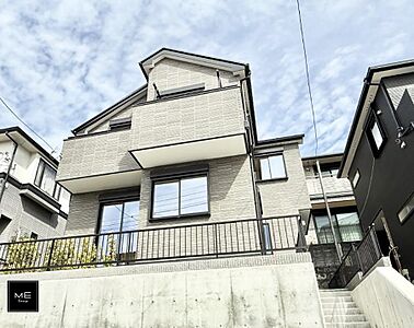 外観:A号棟 暮らしを彩る充実した設備仕様が備わった新築戸建 外観:A号棟 暮らしを彩る充実した設備仕様が備わった新築戸建