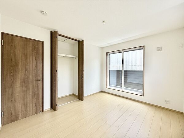 寝室を拡大表示