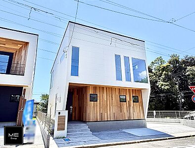 外観:2号棟 ■暮らしを彩る充実した設備仕様が備わった住まい 外観:2号棟 ■暮らしを彩る充実した設備仕様が備わった住まい