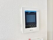 ■画面でしっかり確認でき防犯対策に最適