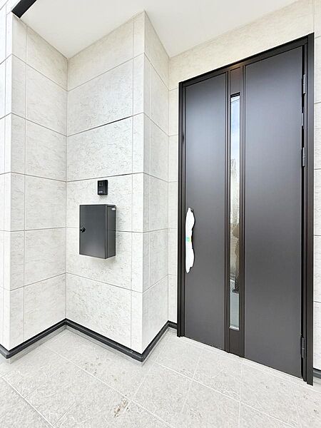 玄関を拡大表示