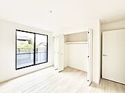 1号棟  広いクローゼット、収納は多い方が嬉しいですね！  