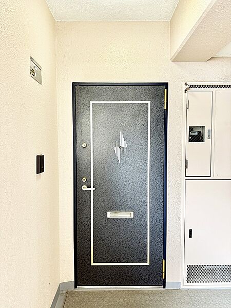 玄関を拡大表示