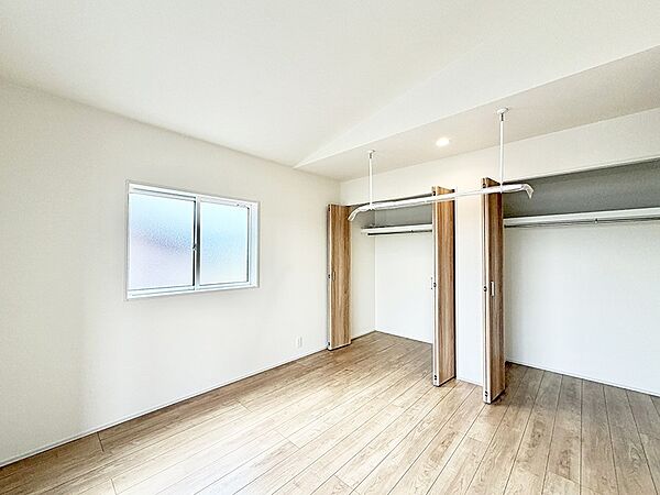 寝室を拡大表示