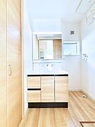 2号棟  ■朝の準備がスムーズにできる広さです