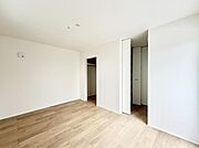 1号棟  ■WIC付きで思い出もお洋服もすっきり片付きますね