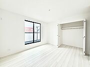 2号棟  ■広いクローゼット、収納は多い方が嬉しいですね！