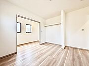 2号棟  ■落ち着いた色合いのお部屋で穏やかな時間を楽しめます