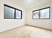 B号棟  ■落ち着いた色合いのお部屋で穏やかな時間を楽しめます